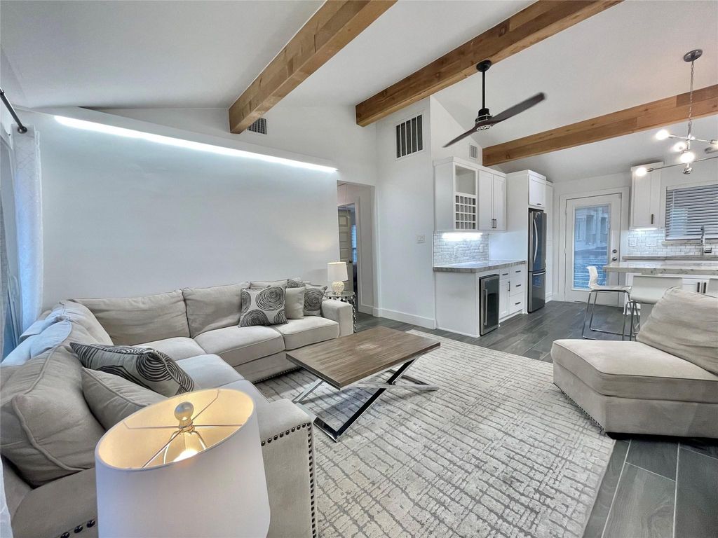 1802 Arbor Street G3, Houston, TX 77004