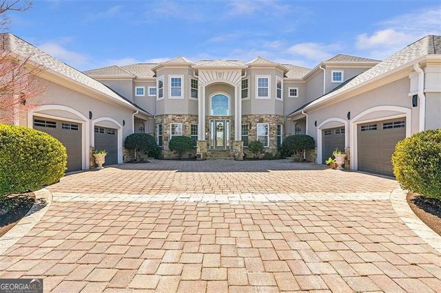 525 WATERS Way, Fayetteville, GA 30215