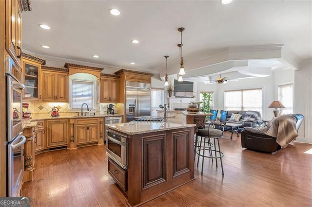 525 WATERS Way, Fayetteville, GA 30215