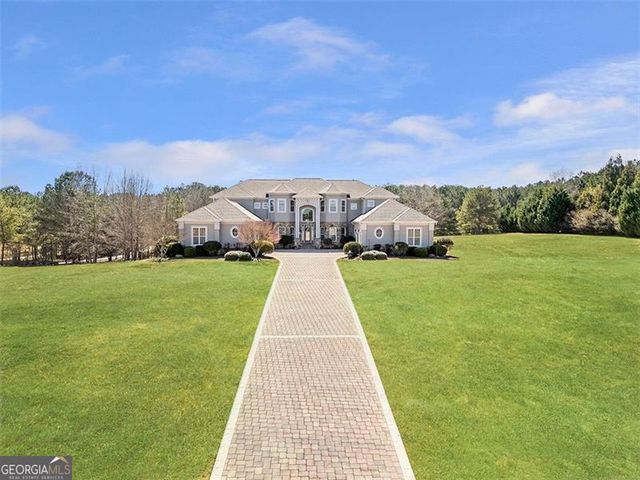 525 WATERS Way, Fayetteville, GA 30215