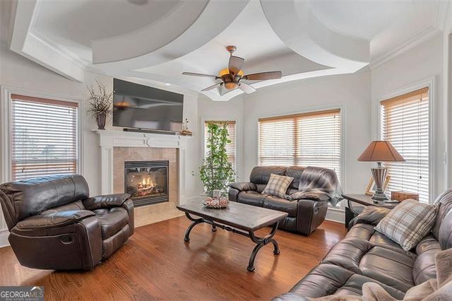 525 WATERS Way, Fayetteville, GA 30215