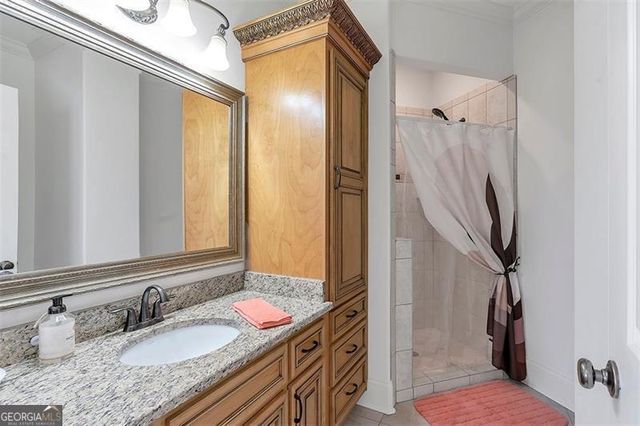 525 WATERS Way, Fayetteville, GA 30215