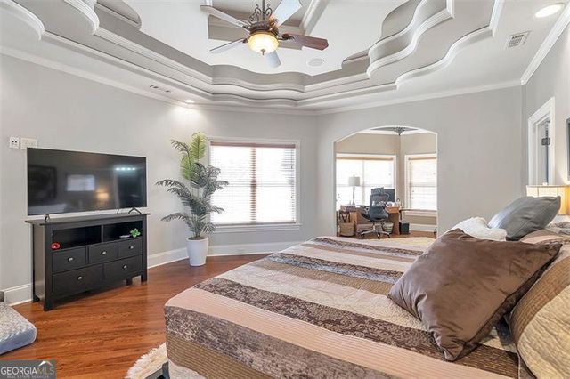 525 WATERS Way, Fayetteville, GA 30215