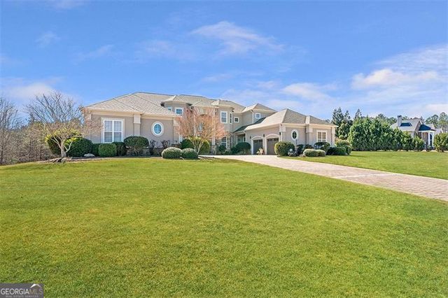 525 WATERS Way, Fayetteville, GA 30215