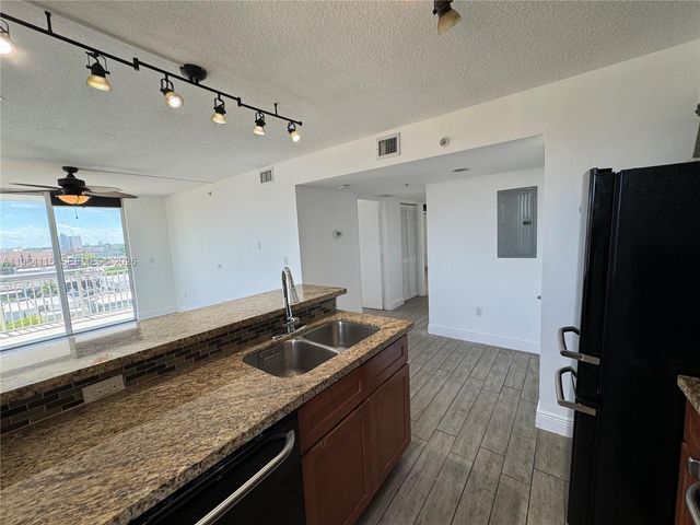 219 NW 12th Ave 711, Miami, FL 33128