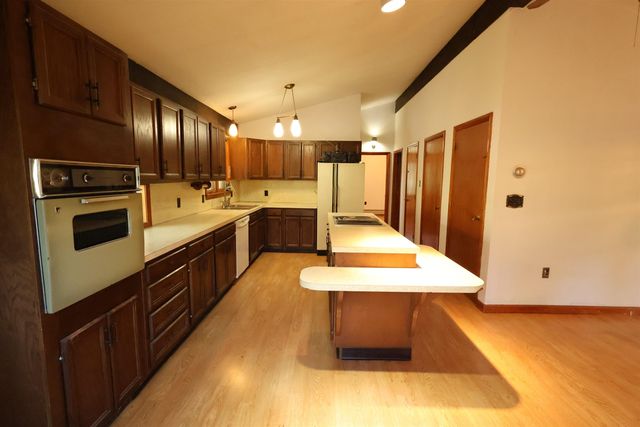38 Marshall Avenue, Hartford, VT 05001