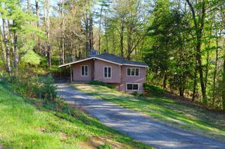 38 Marshall Avenue, Hartford, VT 05001