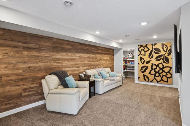 3625 Strawberry Lane, Excelsior, MN 55331