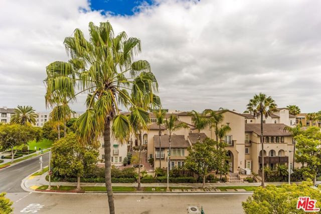 13200 Pacific Promenade 448, Los Angeles, CA 90094