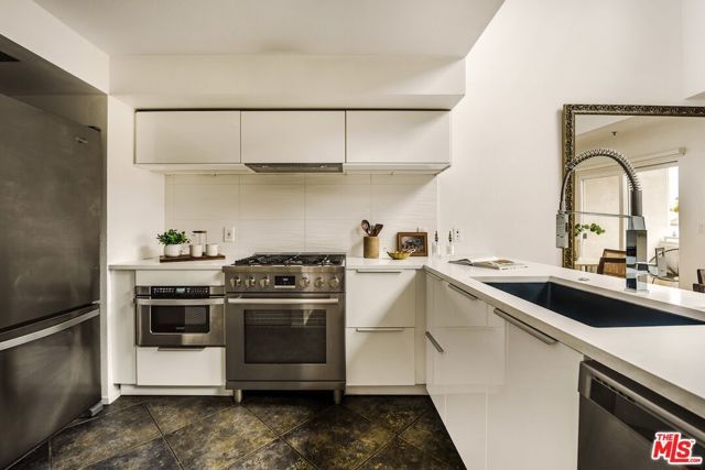13200 Pacific Promenade 448, Los Angeles, CA 90094