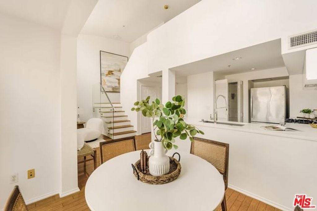 13200 Pacific Promenade 448, Los Angeles, CA 90094