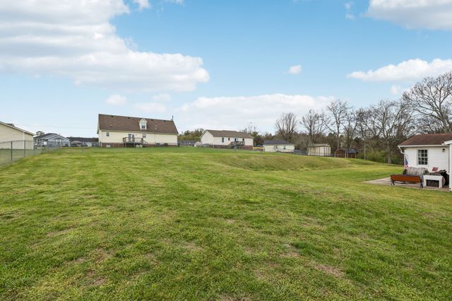 107 Christina Dr, Columbia, TN 38401