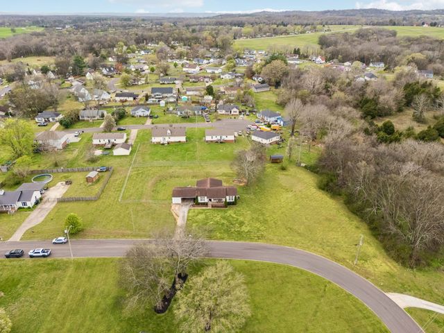 107 Christina Dr, Columbia, TN 38401
