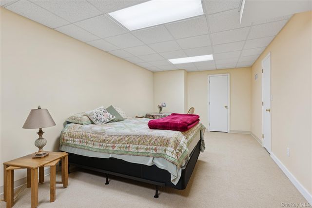 53 Goose Neck Lane, Riverhead, NY 11901