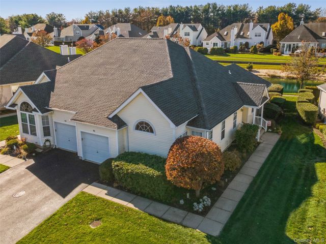 53 Goose Neck Lane, Riverhead, NY 11901