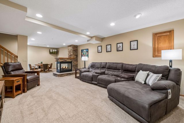 10455 170th Street W, Lakeville, MN 55044