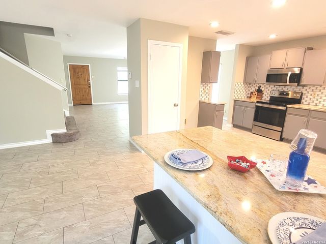 4607 Camas, San Antonio, TX 78247