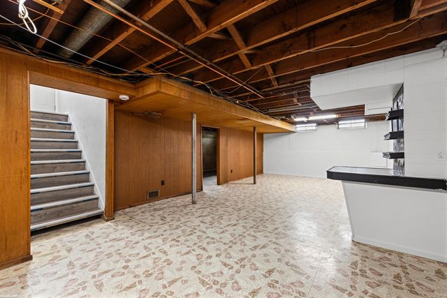 31720 Saint Margaret Street, St Clair Shores, MI 48082