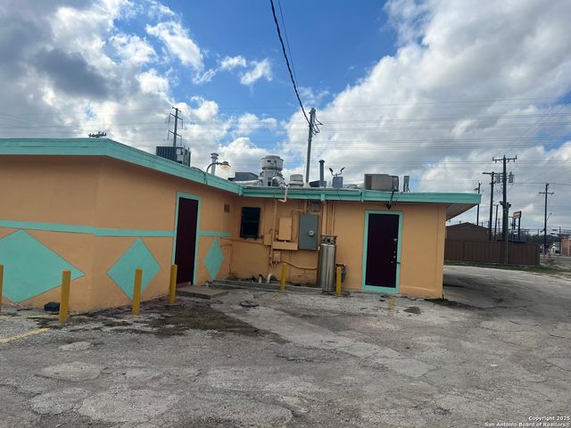 93 Shasta, San Antonio, TX 78221