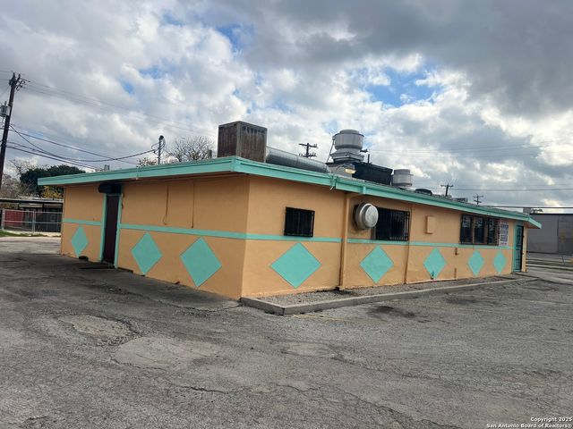 93 Shasta, San Antonio, TX 78221