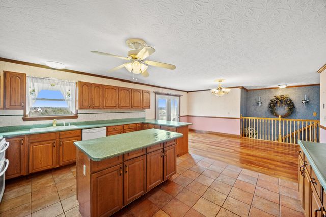 6477 W State Highway 22, Falmouth, KY 41040