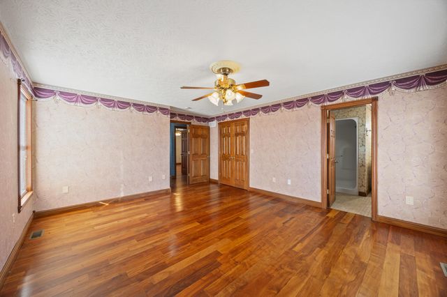 6477 W State Highway 22, Falmouth, KY 41040