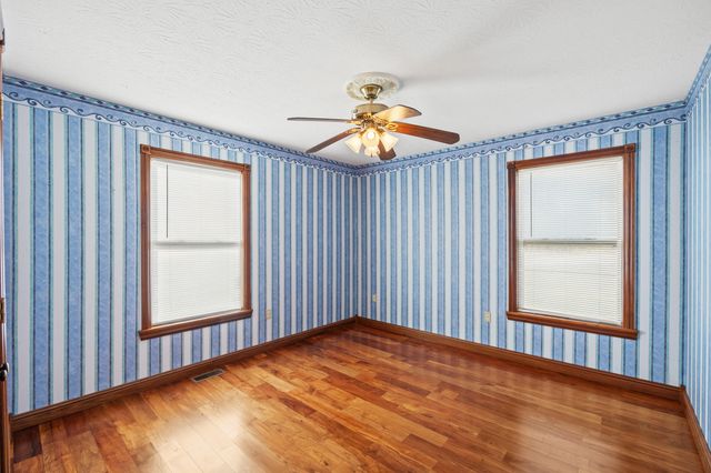 6477 W State Highway 22, Falmouth, KY 41040