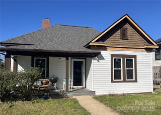 25 Ora Street, Asheville, NC 28801