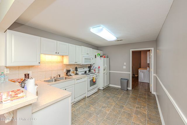 1220 Gerrits Landing, 1a, Brandon, MS 39047