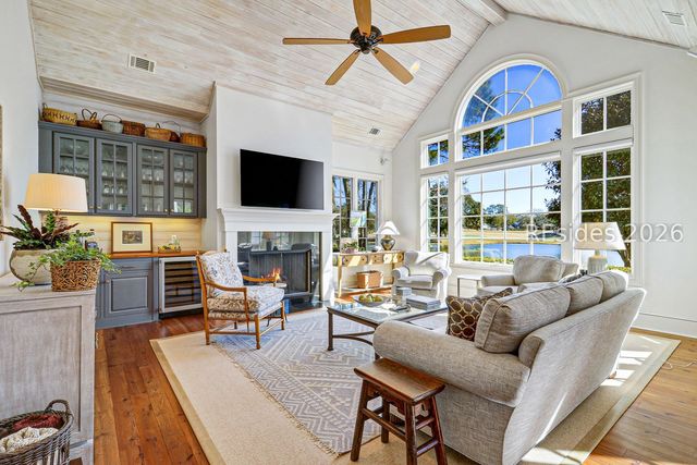 51 Lexington Dr, Bluffton, SC 29910