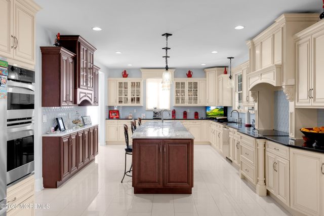 9 Angel Court, Howell, NJ 07731