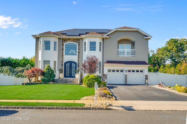 9 Angel Court, Howell, NJ 07731