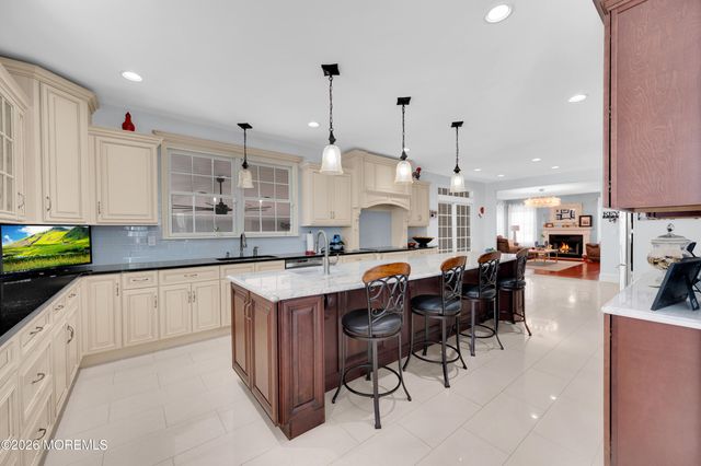 9 Angel Court, Howell, NJ 07731