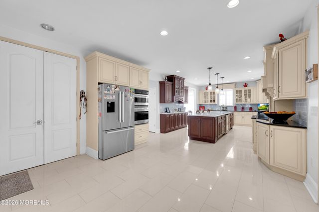 9 Angel Court, Howell, NJ 07731