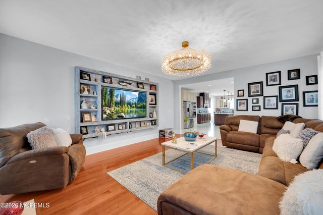 9 Angel Court, Howell, NJ 07731