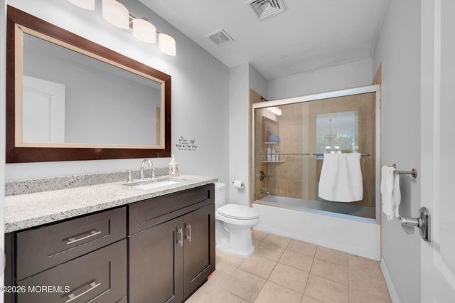 9 Angel Court, Howell, NJ 07731