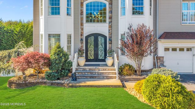 9 Angel Court, Howell, NJ 07731