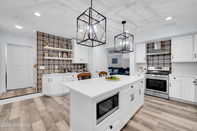 9 Angel Court, Howell, NJ 07731