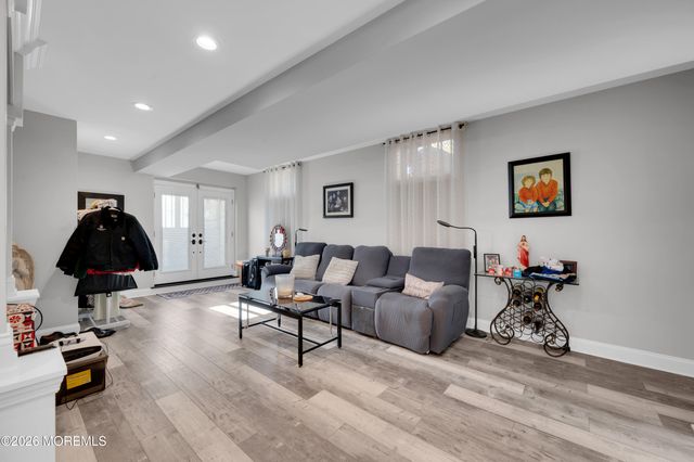 9 Angel Court, Howell, NJ 07731