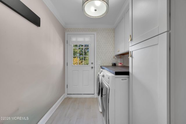 9 Angel Court, Howell, NJ 07731