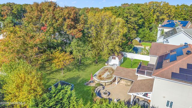 9 Angel Court, Howell, NJ 07731