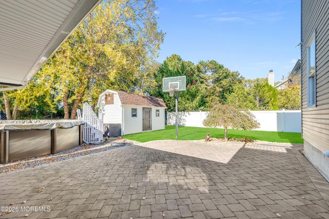 9 Angel Court, Howell, NJ 07731