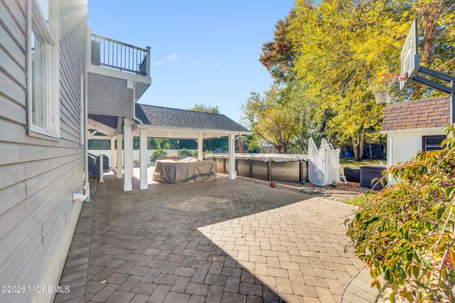 9 Angel Court, Howell, NJ 07731