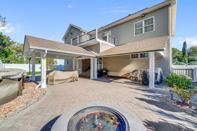 9 Angel Court, Howell, NJ 07731