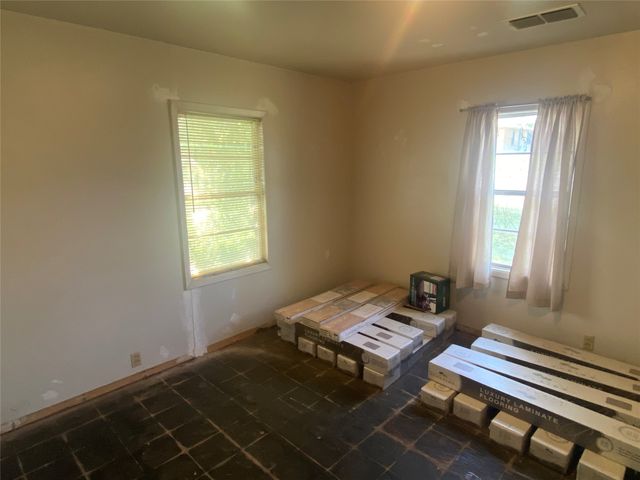1604 5th Street, Goldthwaite, TX 76844