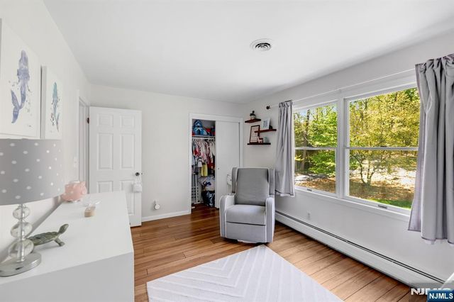 558 W Saddle River Road, Upper Saddle River, NJ 07458