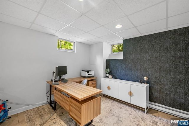 558 W Saddle River Road, Upper Saddle River, NJ 07458