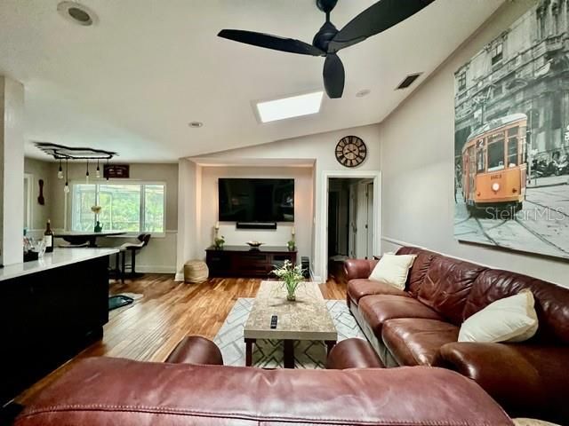 834 HILLSIDE DRIVE, Palm Harbor, FL 34683