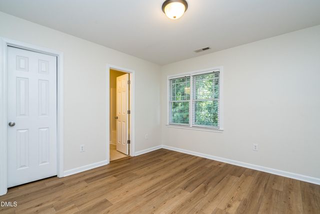 1010 Mica Lamp Court, Apex, NC 27502