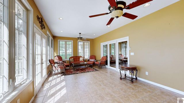 1220 masters dr, Mayfield, KY 42066